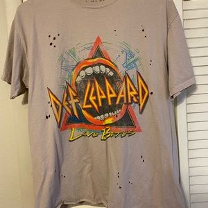 Forever 21 Def Leopard Distressed Tee